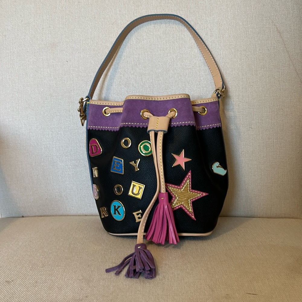🦄29. DOONEY & BOURKE • Y2K Bucket bag • Black Leather